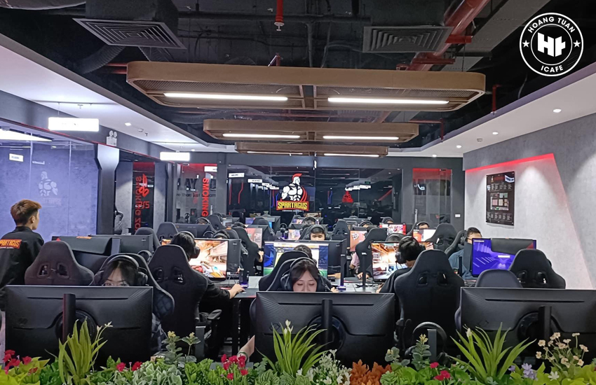 Hoang Tuan icafe lắp đặt trọn gói cyber game Spartacus Gaming Center - Trương Định, HN